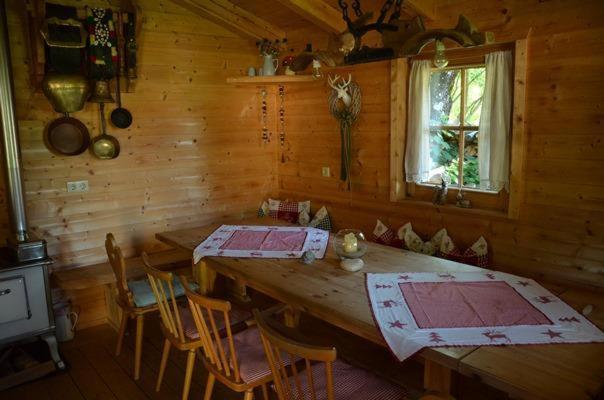 Haus Lindeneck - Erika Schwentner Lägenhet Kössen Exteriör bild